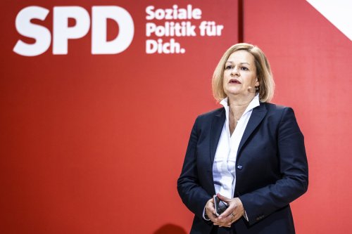 "Sie wird sich keinen Fehler erlauben dürfen": Welches Risiko geht Bundesinnenministerin Faeser mit ihrer Kandidatur in Hessen ein?