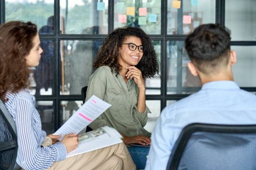 In diesen Jobs haben Berufseinsteiger die besten Chancen – und diese 5 Dinge sollten sie beim Karriere-Start beachten
