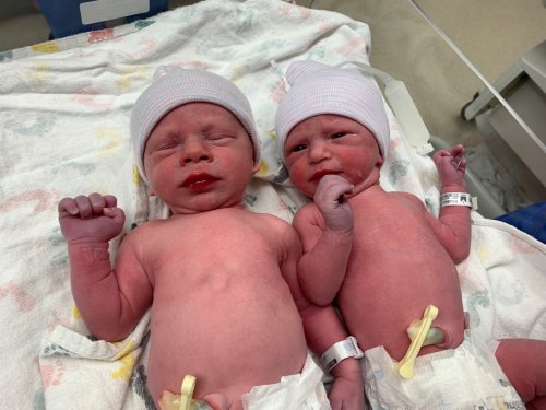 Rekord-Babys: Diese Zwillinge waren als Embryonen 30 Jahre lang eingefroren – ihre Eltern sind nun kaum älter als sie