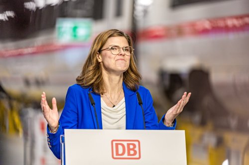 Interne Unterlagen zeigen: IT-Chaos bei der Deutschen Bahn verursacht Milliardenkosten – und erbost den Vorstand