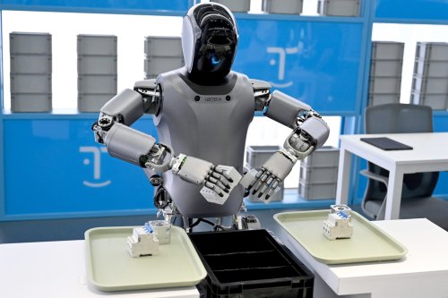 China zeigt in Pekings Hightech-Bezirk, wie die Zukunft mit humanoiden Robotern aussehen kann