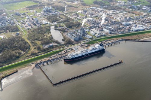 Wegen Streit: LNG-Terminalschiff in Stade geht vorerst nicht in Betrieb