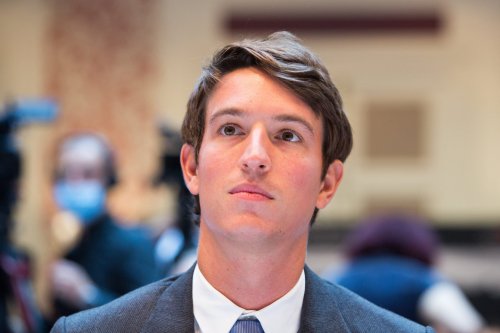 So tickt Alexandre Arnault — der 29-jährige Sohn von Europas reichstem Mann, der jetzt um das Erbe des größten Luxusimperiums der Welt kämpft