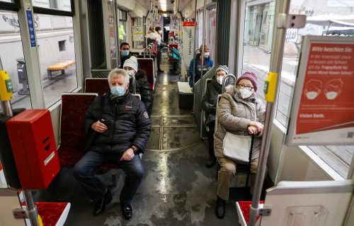 Neue Studie: So wahrscheinlich ist es, sich in Bus und Bahn mit dem Coronavirus anzustecken