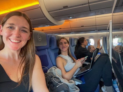 10 Stunden Lufthansa – zum Glück hatte ich vorher gegessen