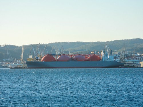 LNG-Tankerstau vor Spanien und England: Darum könnten die Schiffe mit Flüssiggas, die seit Oktober warten, bald entladen werden