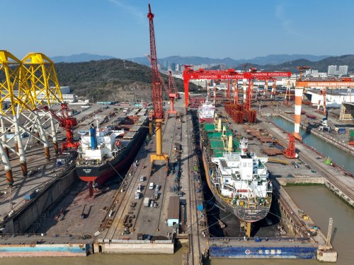 Chinas gigantischer Schiffsbau: So wird die Marine unbewusst von ausländischen Investoren unterstützt