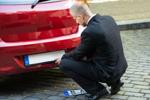 El impuesto de matriculación se dispara a más del doble respecto al mismo periodo de 2020 con un 30 por ciento menos de coches vendidos