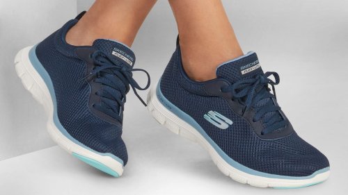 Estas zapatillas Skechers son comodas para andar, están disponibles en muchos colores y Amazon las vende a precio de outlet