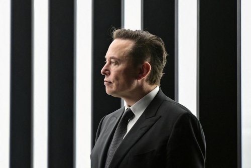 Elon Musk vende acciones de Tesla por 6.300 millones de euros para prepararse por si la batalla legal contra Twitter sale mal