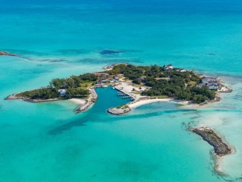 4 islas privadas en venta en las Bahamas donde los millonarios llevan el teletrabajo al extremo