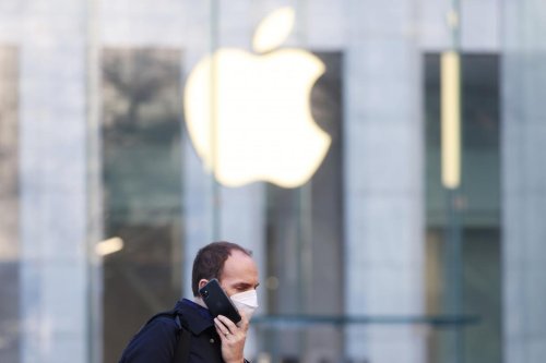 Un ejecutivo de Apple abandona la compañía tras ser grabado bromeando sobre acariciar a "mujeres de grandes pechos" en un vídeo viral de TikTok