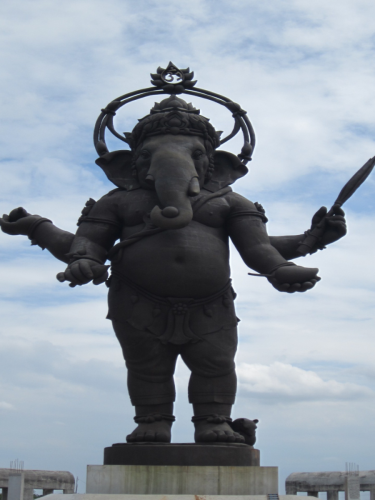 The 10 largest and most magnificent Hindu god statues worldwide