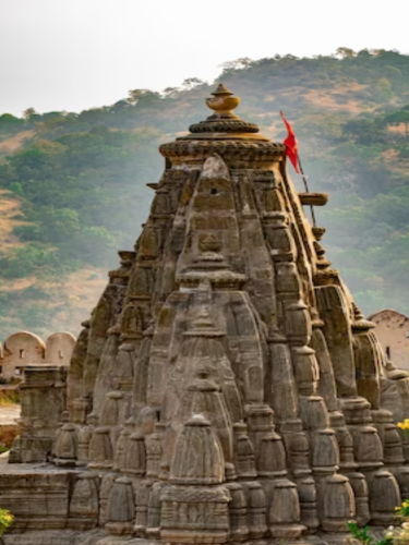 ​​Exploring Spiritual Heights: 10 Famous Temples in the Mountains of India​
