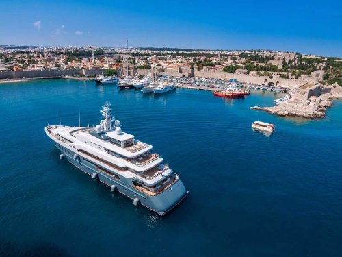 Russian oligarchs can't buy superyachts — but rich Americans are helping to fill the void