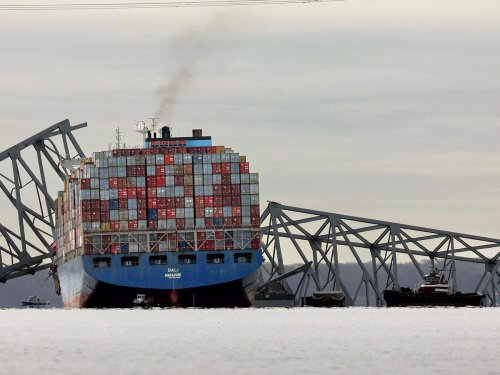 The container ship that struck the Baltimore bridge is almost 1,000 feet long — here's why they keep getting bigger