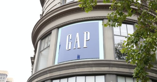 Gap Lifts Outlook Ahead of Key Shopping Season