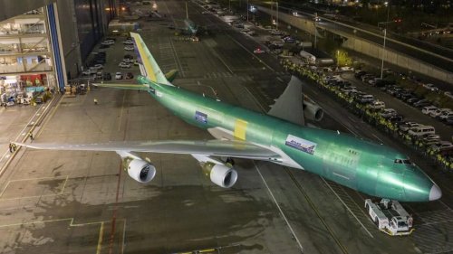 Final B747 leaves Boeing’s Everett Factory – Business Traveller
