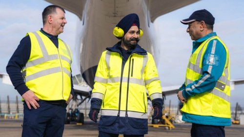 British Airways begins roll out of new uniforms – Business Traveller
