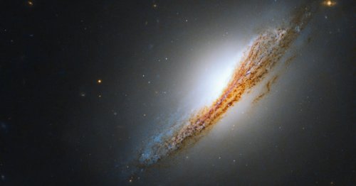 The Hubble Telescope Just Captured An Extremely Rare Radio Galaxy