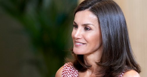 This Is The Queen Letizia-Approved Way To Tackle The Snakeskin Trend This Season