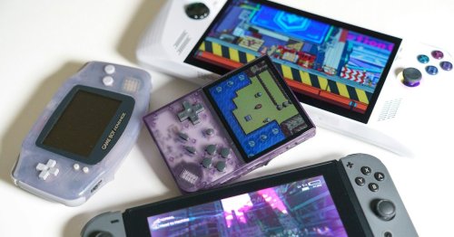 A New Game Boy-Inspired Handheld That Can Play Dreamcast, DS, and PSP Games Is Coming