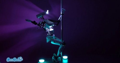 Robot Erotic Dancers Became a Thing and They’re Learning How to Flirt