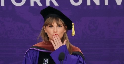 How I Manifested Taylor Swift Speaking At My Graduation