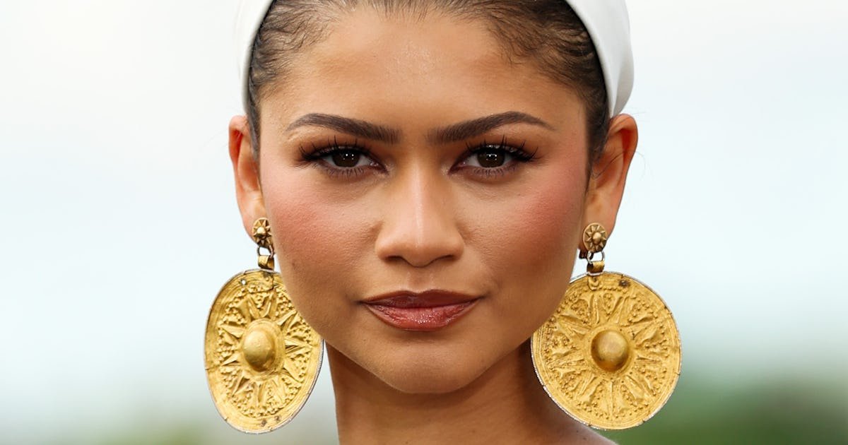 Zendaya’s Premiere Glam For The Odyssey Would Do Numbers On Pinterest