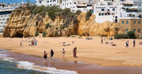 10 Best Family Beach Vacations To Book For Fun In The Sun (& Sand) This Summer