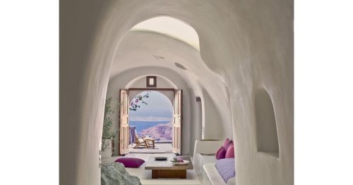 Incredible Caves You Can Stay In For The Most Unforgettable Vacation
