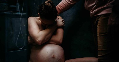 These 12 Stunning Birth Photography Award Winners Capture The Beauty of Life