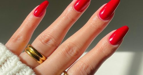 tiktok-s-red-nails-theory-trend-is-based-off-the-male-gaze-and-women