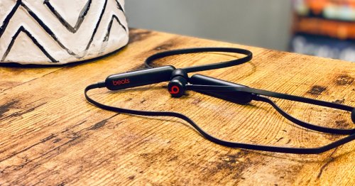 Beats' Flex are the wireless earbuds the iPhone 12 should've come with