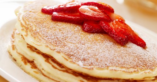 The Cheesecake Factory's Lemon-Ricotta Pancakes Are Ridiculously Simple To Make At Home
