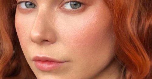 How To Fix (& Prevent) Cakey Makeup, According To A Makeup Artist