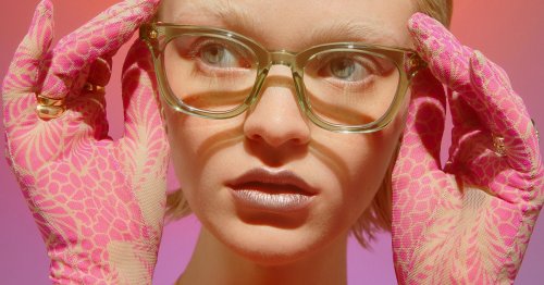 From '70s-Inspired To Colorful Acetate, These Are The 2022 Eyeglasses Trends You Need To Know