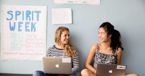 How Girls Who Code Is Bridging The Gender Gap In Computer Science And Tech (Video)