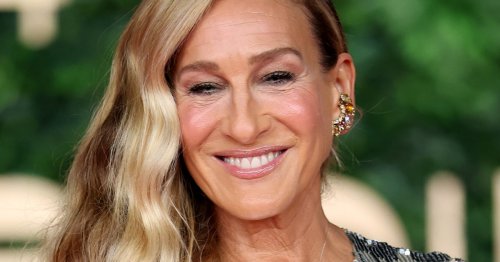 Sarah Jessica Parker Transformed Skinny Jeans Into Capris With Her Signature Styling Hack