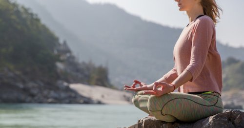 5 Weird Things That Happen When You Meditate & How To Maintain Your Focus Despite Them