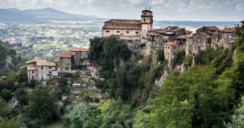 This Town In Italy Is Offering $27,000 To Anyone Who Moves There