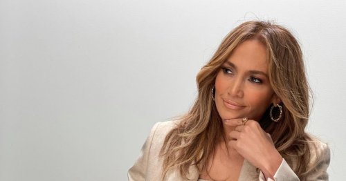 Jennifer Lopez's Insta Followers Are Obsessing Over Her Risky Outfit