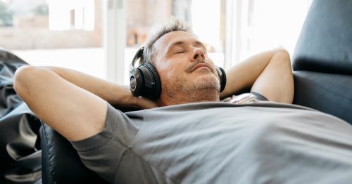 Binaural Beats Are The Simple Way To Trick Your Brain Into Chilling Out