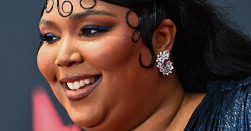 Lizzo Debuts Her Madame Tussauds Wax Figure In The Best Way | Flipboard