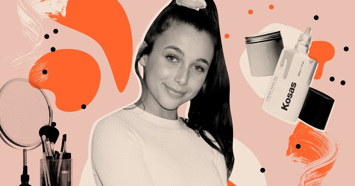 Emma Chamberlain Does Her Entire Beauty Routine In The Shower Here S What She Uses Flipboard