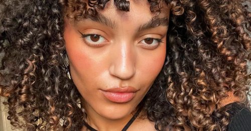 Celebrity Makeup Artists Swear By These 8 Tips For Cake-Free Summer Makeup