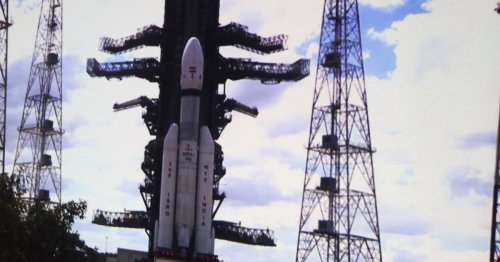 India Found Evidence of A Surprise Element on the Moon Necessary to Establish a Base