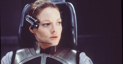 The star from 'Contact' may be hiding a 'hellworld'