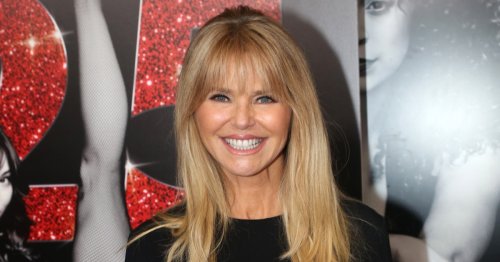 Model Christie Brinkley Is Showing Off Her Grey Hair Flipboard