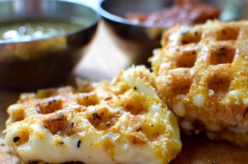 15 Melty Cheese Snacks You Need To Eat ASAP